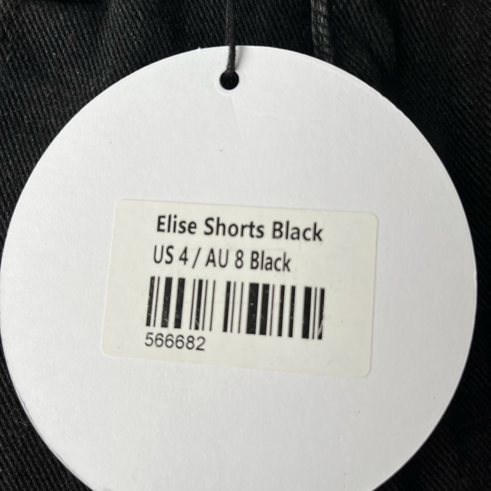 NWT Princess Polly Elise Shorts Black Denim Size 4 - Picture 2 of 4